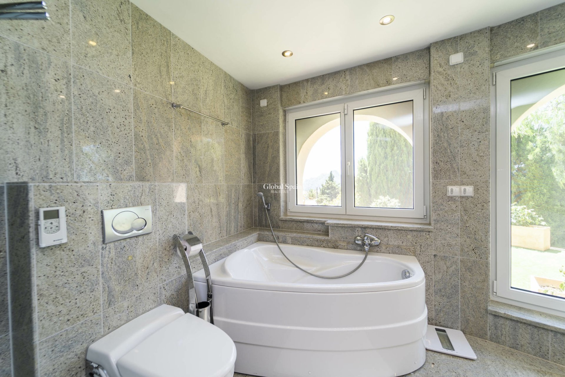 Venta - VILLA -
CALPE - Costa Blanca