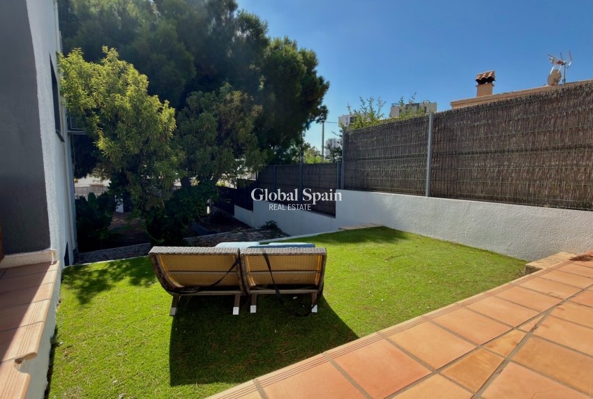 Venta - VILLA -
CALPE - Zona Levante - Playa Fossa