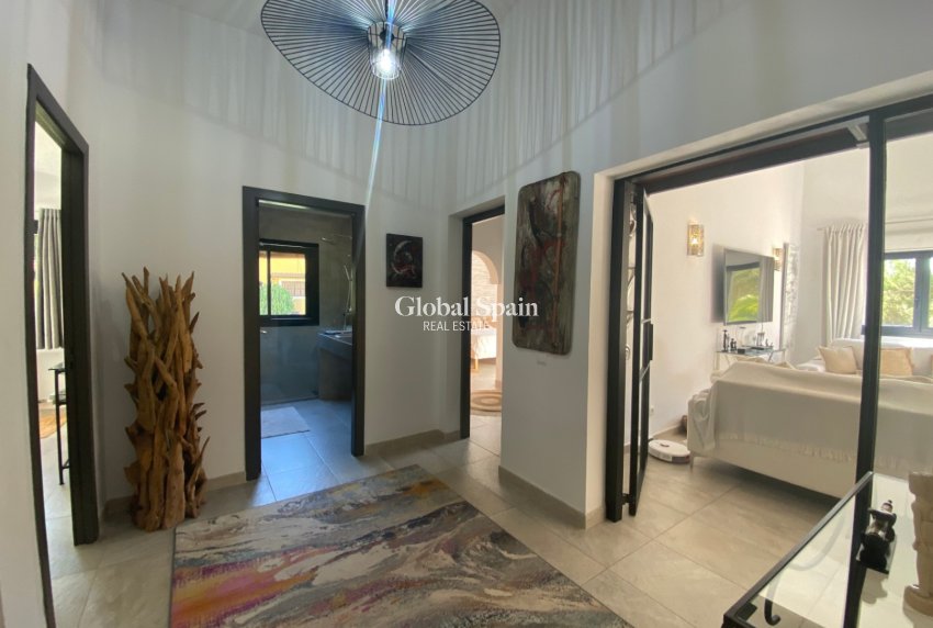 Venta - VILLA -
Calviá - Mallorca