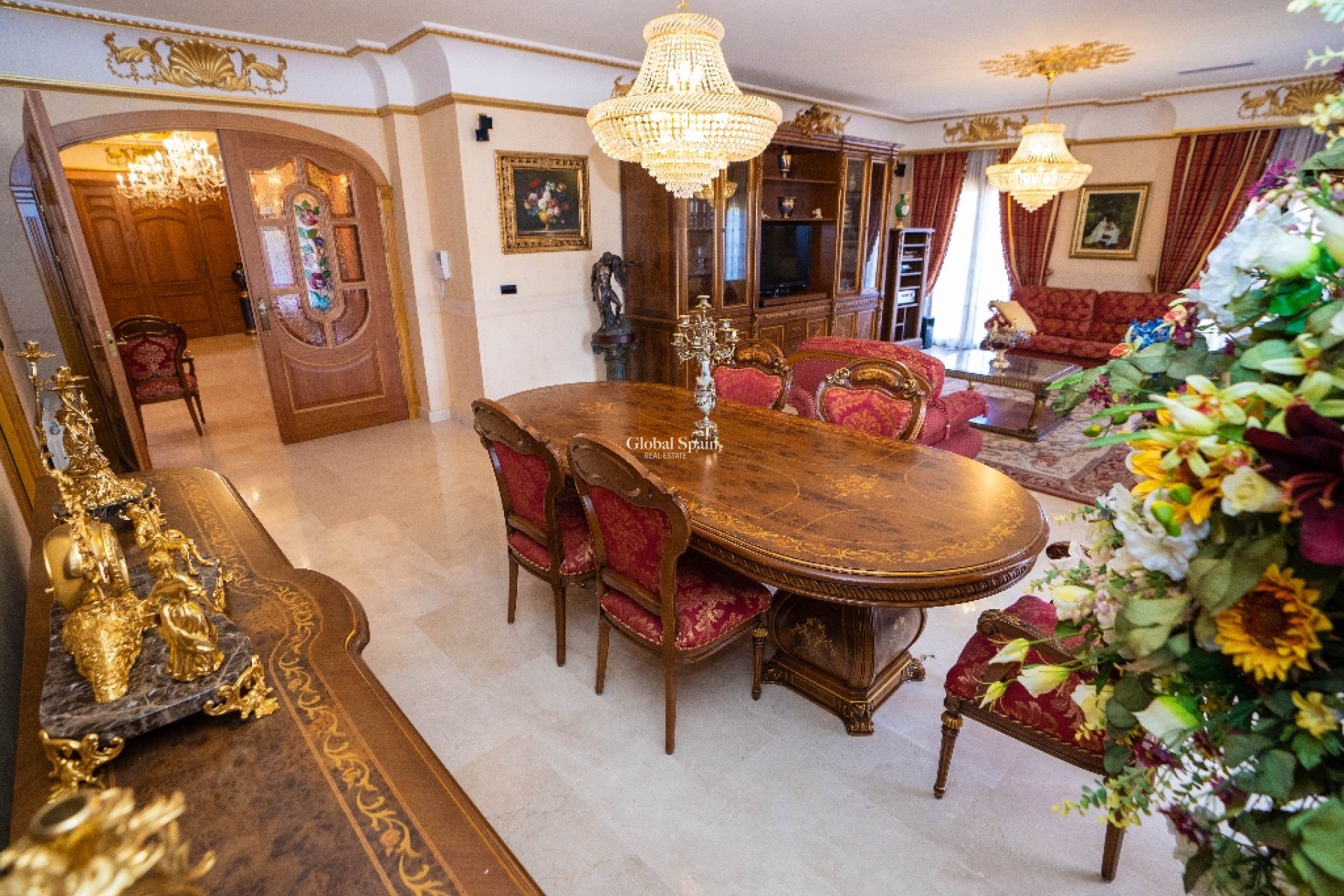 Venta - Villa -
CAMPOAMOR