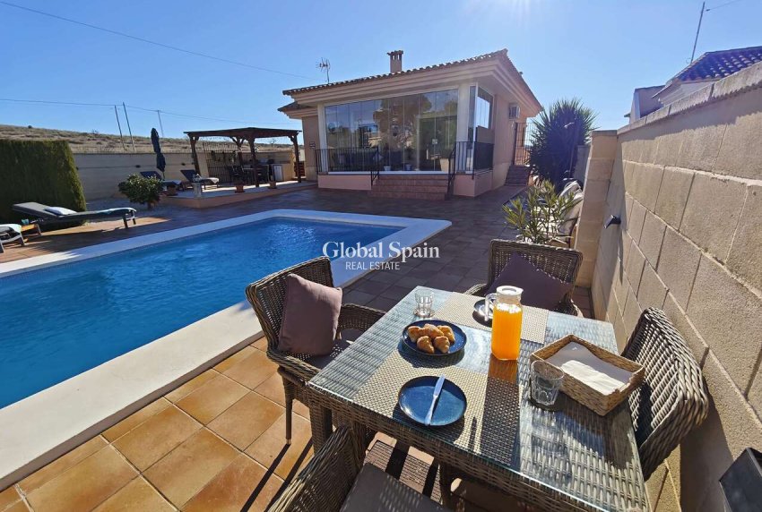 Venta - VILLA -
CAÑADA DEL TRIGO - Inland