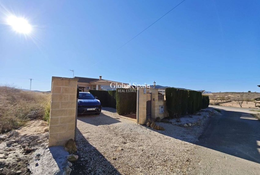 Venta - VILLA -
CAÑADA DEL TRIGO - Inland