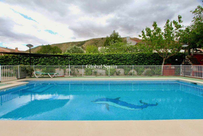 Venta - VILLA -
CAÑADAS DE SAN PEDRO - Inland