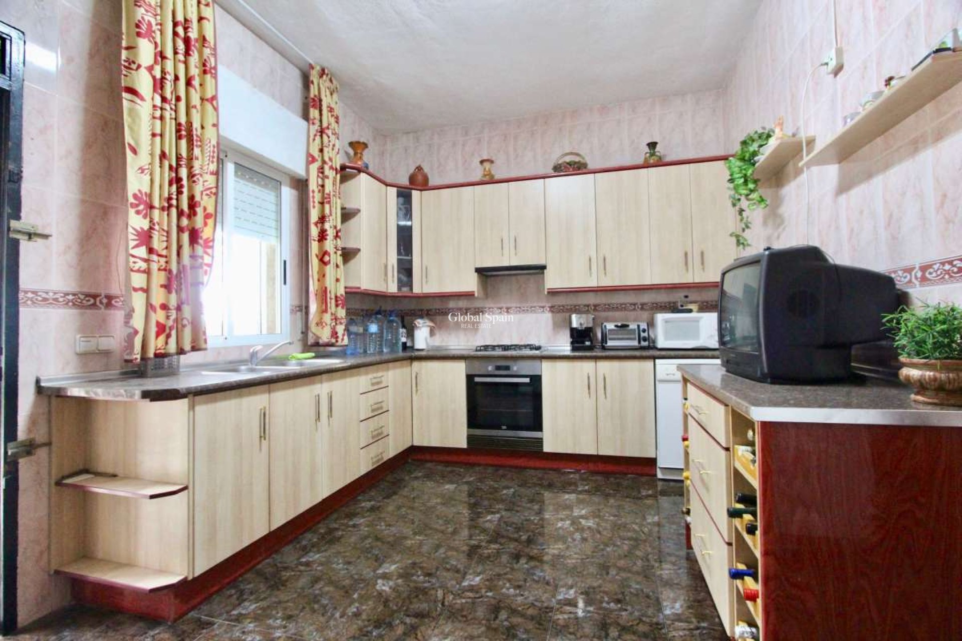 Venta - VILLA -
CAÑADAS DE SAN PEDRO - Inland