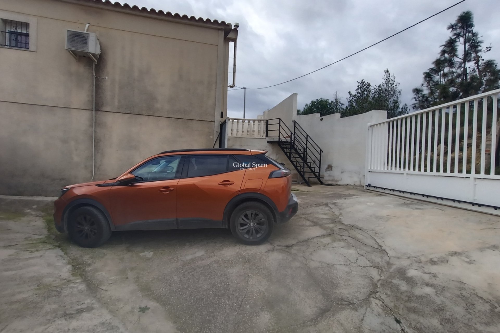 Venta - VILLA -
CAÑADAS DE SAN PEDRO - Inland