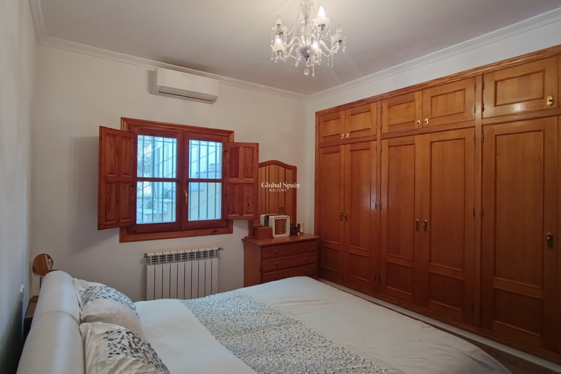 Venta - VILLA -
CAÑADAS DE SAN PEDRO - Inland