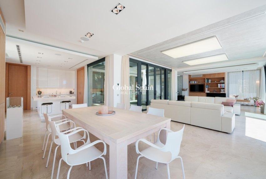 Venta - Villa -
Canyamel - optional location detail