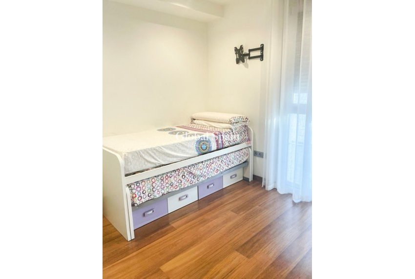 Venta - Villa / Casa adosada -
ORIHUELA COSTA - MIL PALMERAS 