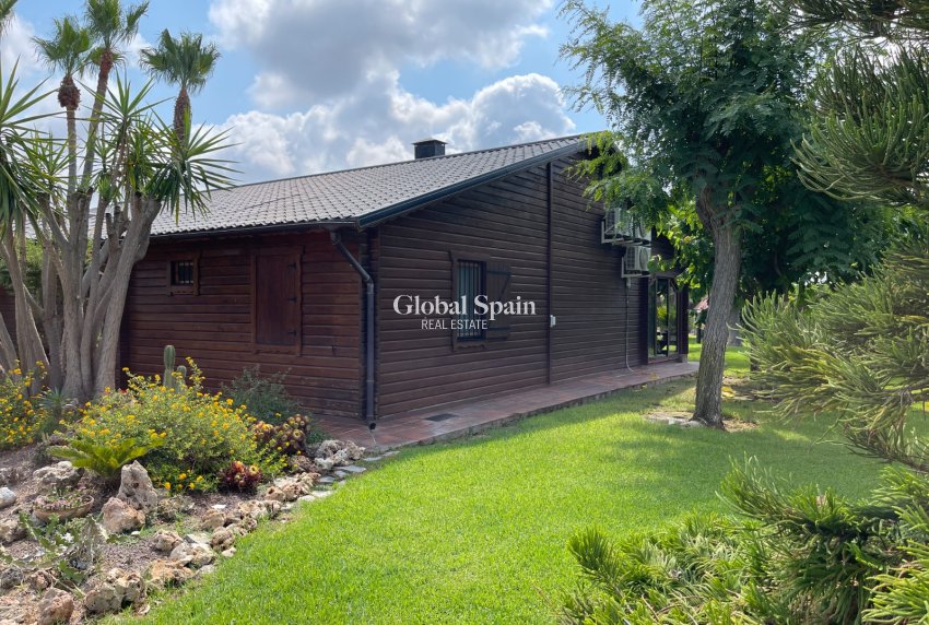 Venta - Villa / Casa unifamiliar -
SAN FULGENCIO - La Marina