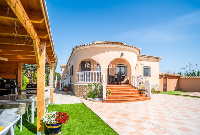 Venta - VILLA -
CATRAL - Catral