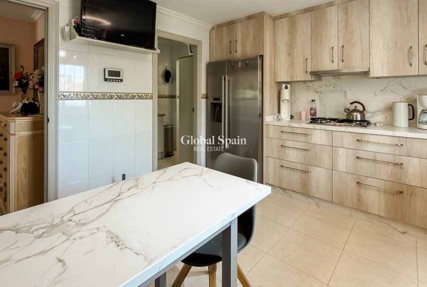 Venta - VILLA -
CATRAL - Catral