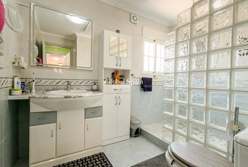 Venta - VILLA -
CATRAL - Catral