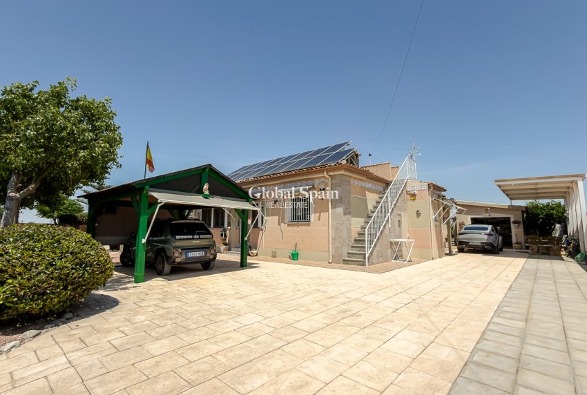 Venta - VILLA -
CATRAL - Catral