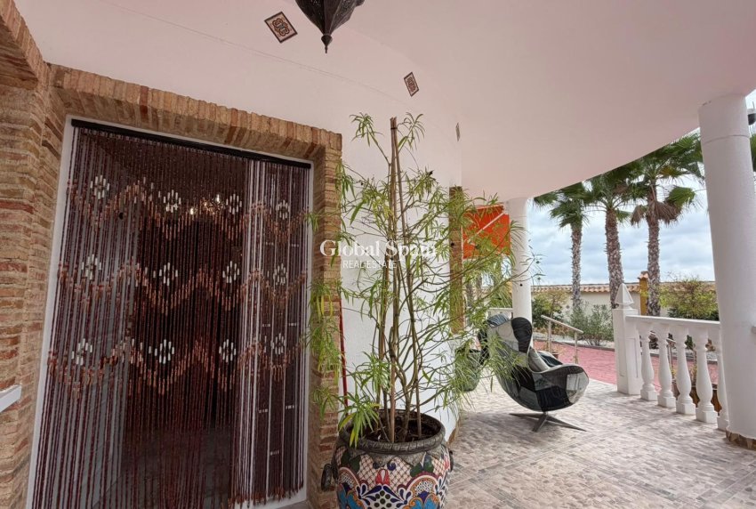 Venta - VILLA -
CATRAL - Comunidad Valenciana