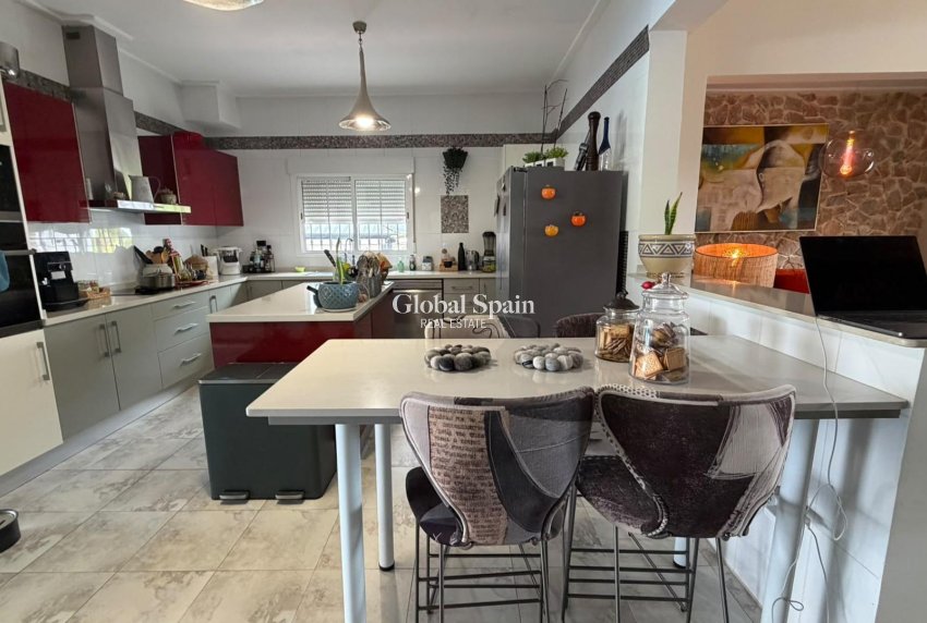Venta - VILLA -
CATRAL - Comunidad Valenciana