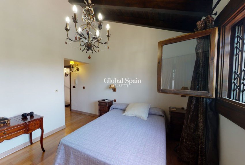 Venta - VILLA -
CATRAL - Costa Blanca