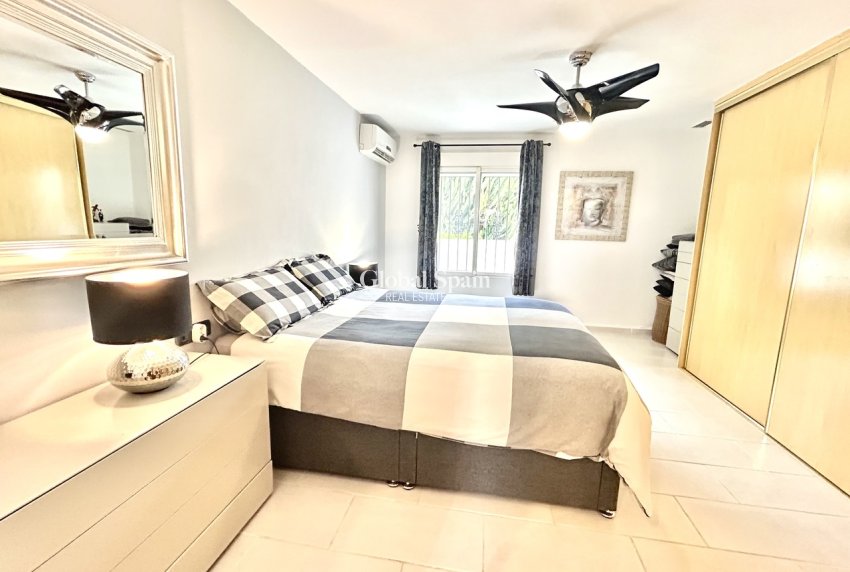 Venta - VILLA -
CATRAL - Costa Blanca