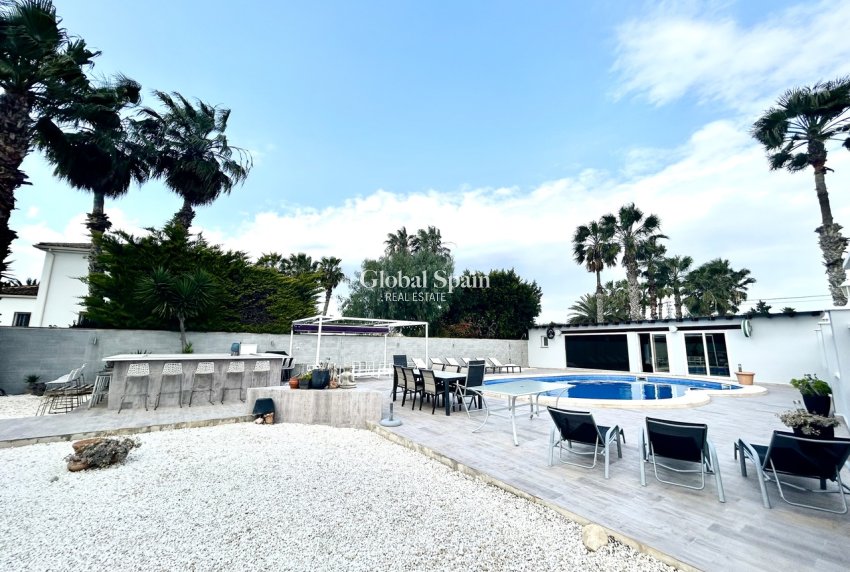 Venta - VILLA -
CATRAL - Costa Blanca