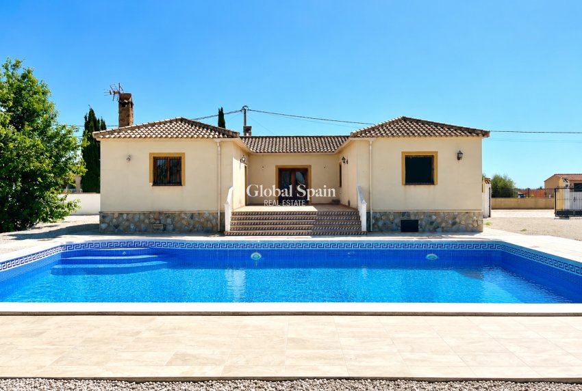 Venta - VILLA -
CATRAL - Costa Blanca