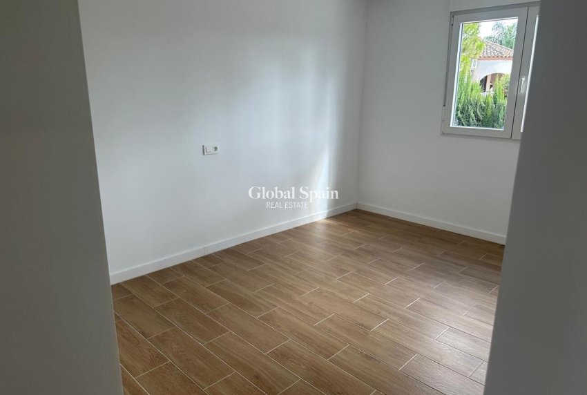 Venta - VILLA -
CATRAL - Costa Blanca
