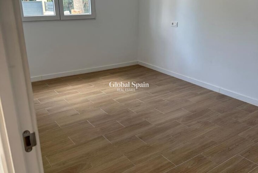 Venta - VILLA -
CATRAL - Costa Blanca