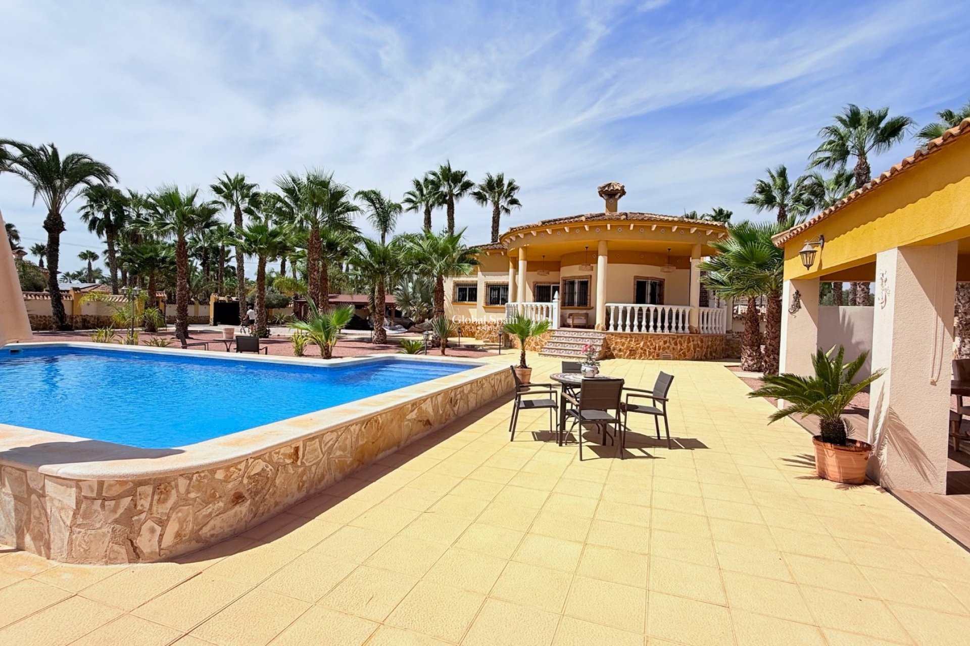 Venta - VILLA -
CATRAL