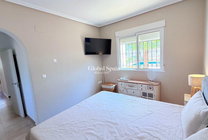 Venta - VILLA -
CATRAL