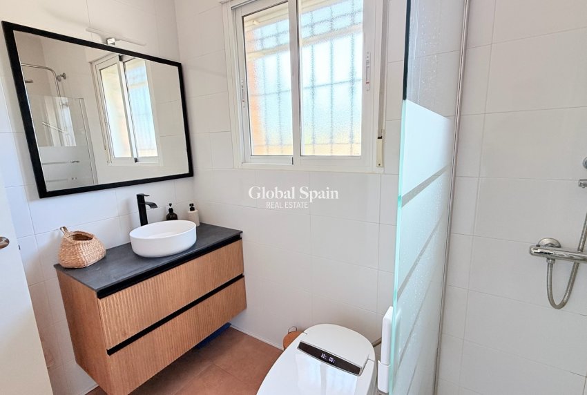 Venta - VILLA -
CATRAL