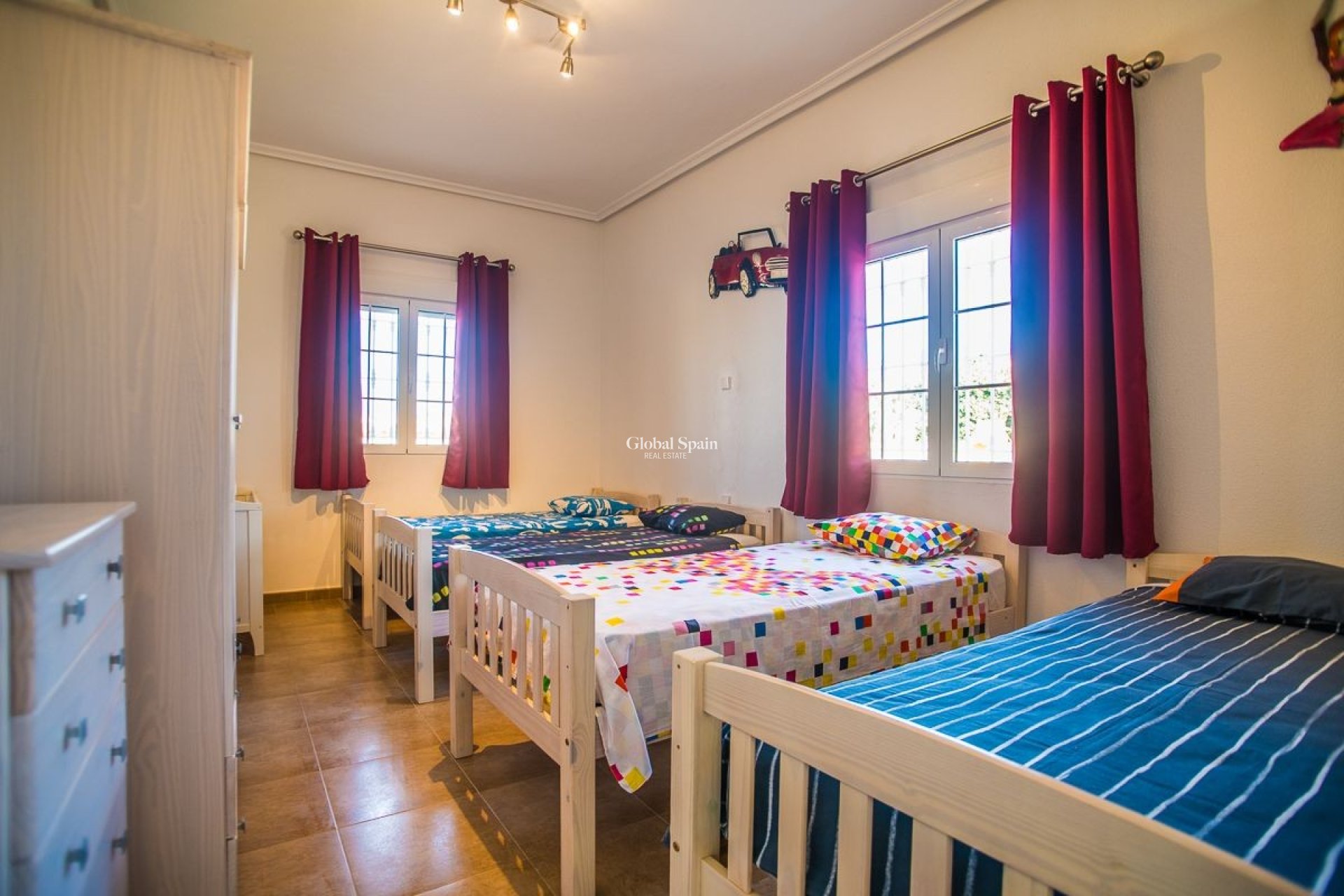 Venta - VILLA -
CATRAL