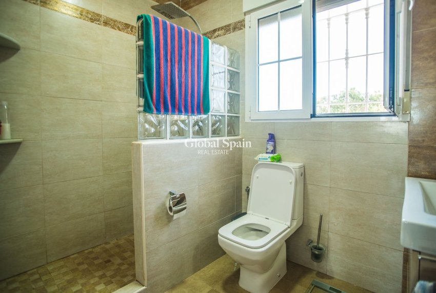 Venta - VILLA -
CATRAL