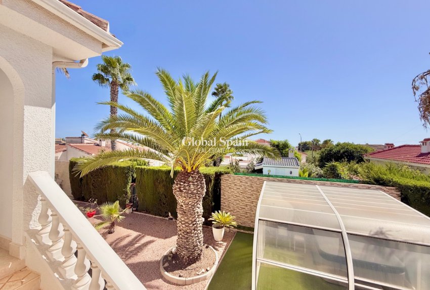 Venta - VILLA -
CIUDAD QUESADA - Centro de la Ciudad Quesada