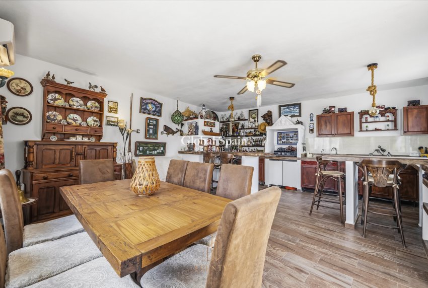 Venta - VILLA -
CIUDAD QUESADA - Centro
