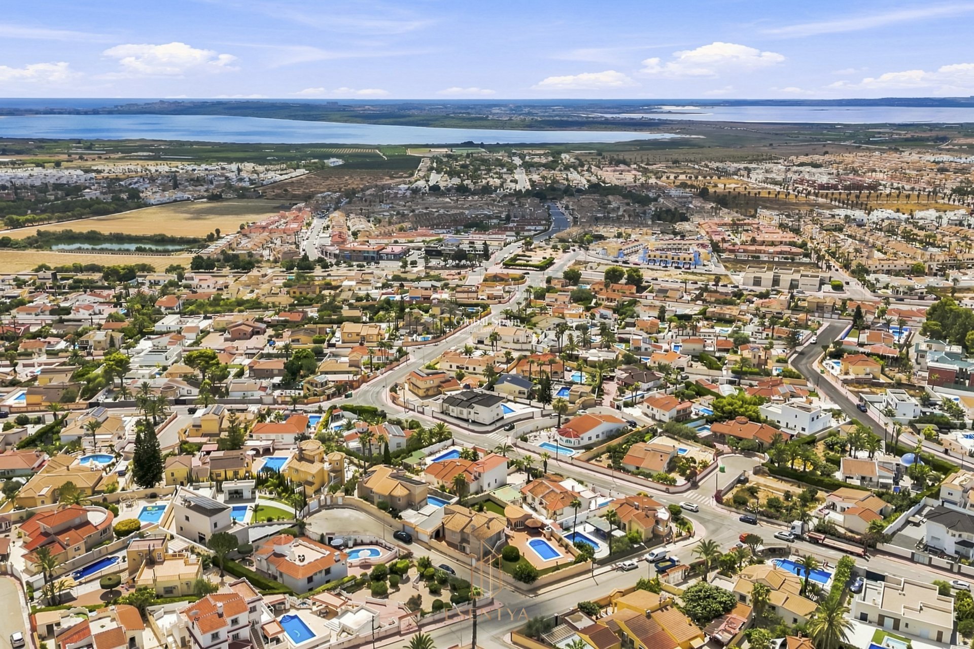 Venta - VILLA -
CIUDAD QUESADA - Centro