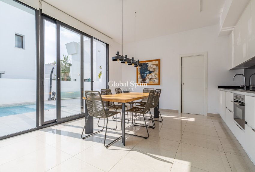 Venta - Villa -
CIUDAD QUESADA - Ciudad Quesada