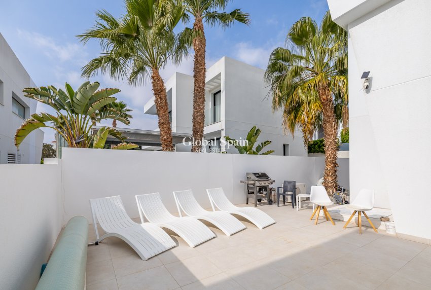 Venta - Villa -
CIUDAD QUESADA - Ciudad Quesada