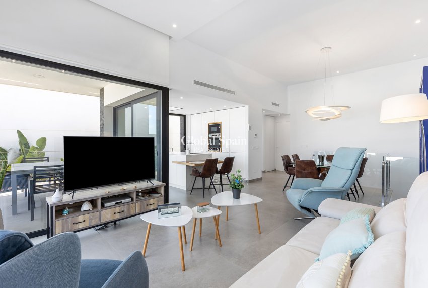 Venta - Villa -
CIUDAD QUESADA - Ciudad Quesada