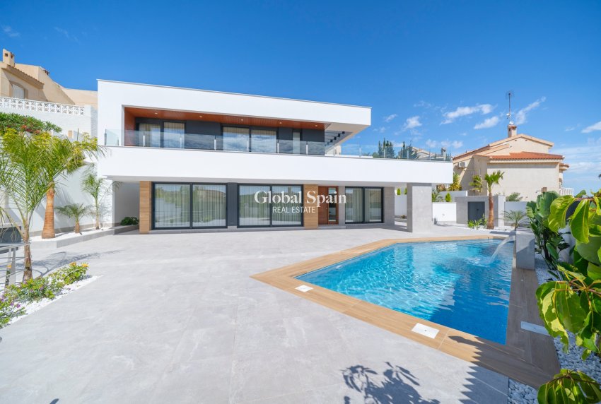 Venta - VILLA -
CIUDAD QUESADA - La Marquesa Golf