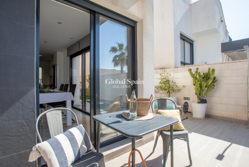 Venta - VILLA -
CIUDAD QUESADA - Rojales