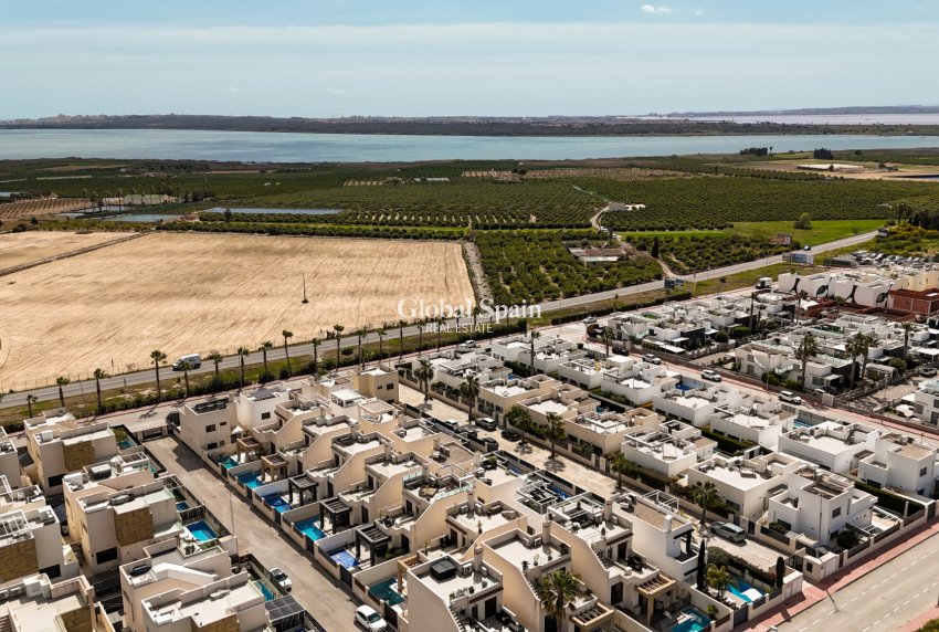 Venta - VILLA -
CIUDAD QUESADA - Rojales