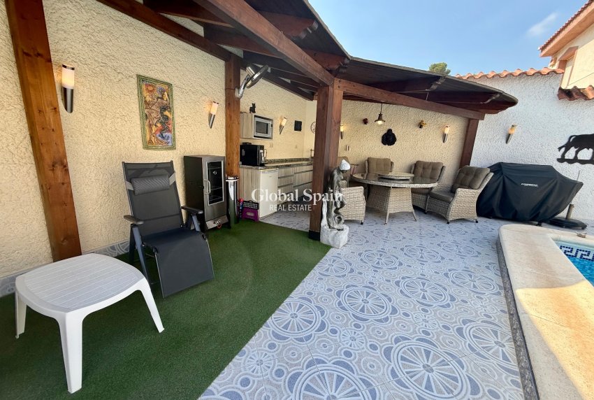 Venta - VILLA -
CIUDAD QUESADA - Rojales