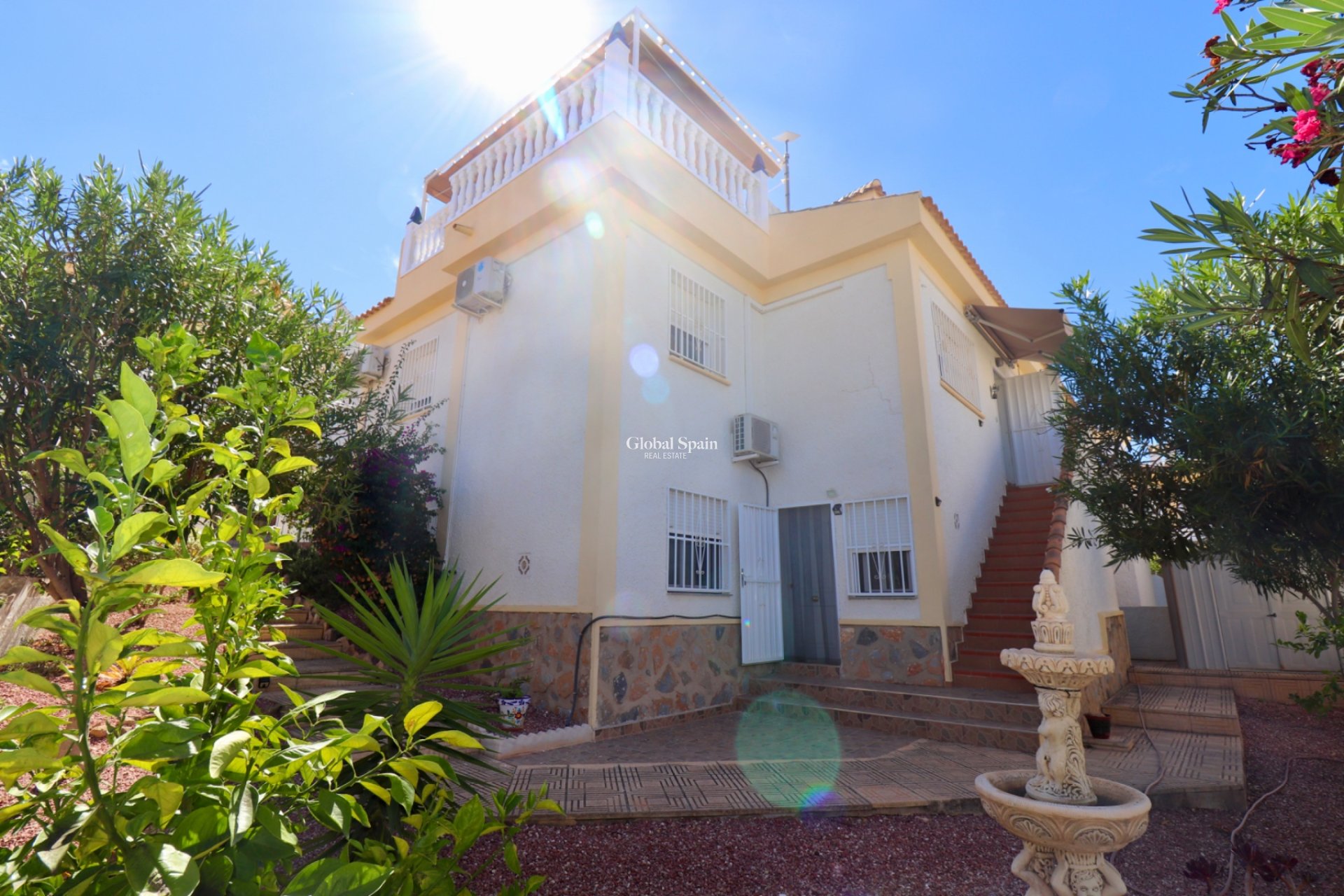 Venta - Villa -
CIUDAD QUESADA