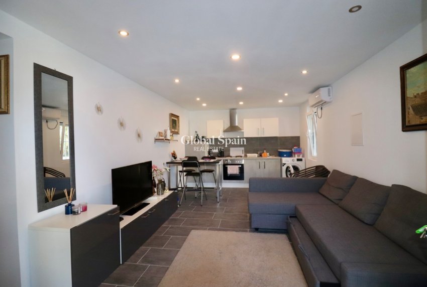 Venta - Villa -
CIUDAD QUESADA