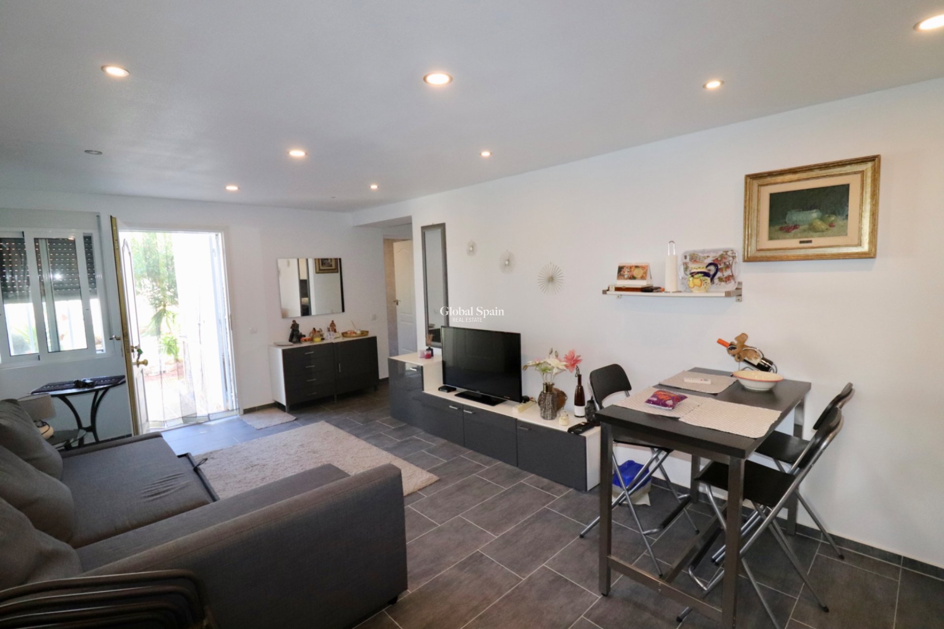 Venta - Villa -
CIUDAD QUESADA