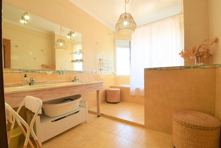 Venta - VILLA -
CIUDAD QUESADA