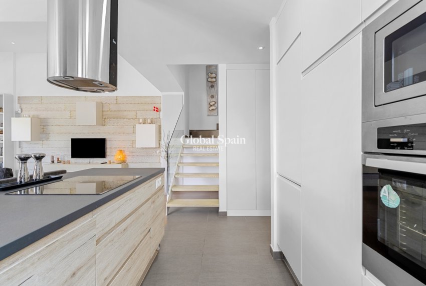 Venta - Villa -
CIUDAD QUESADA