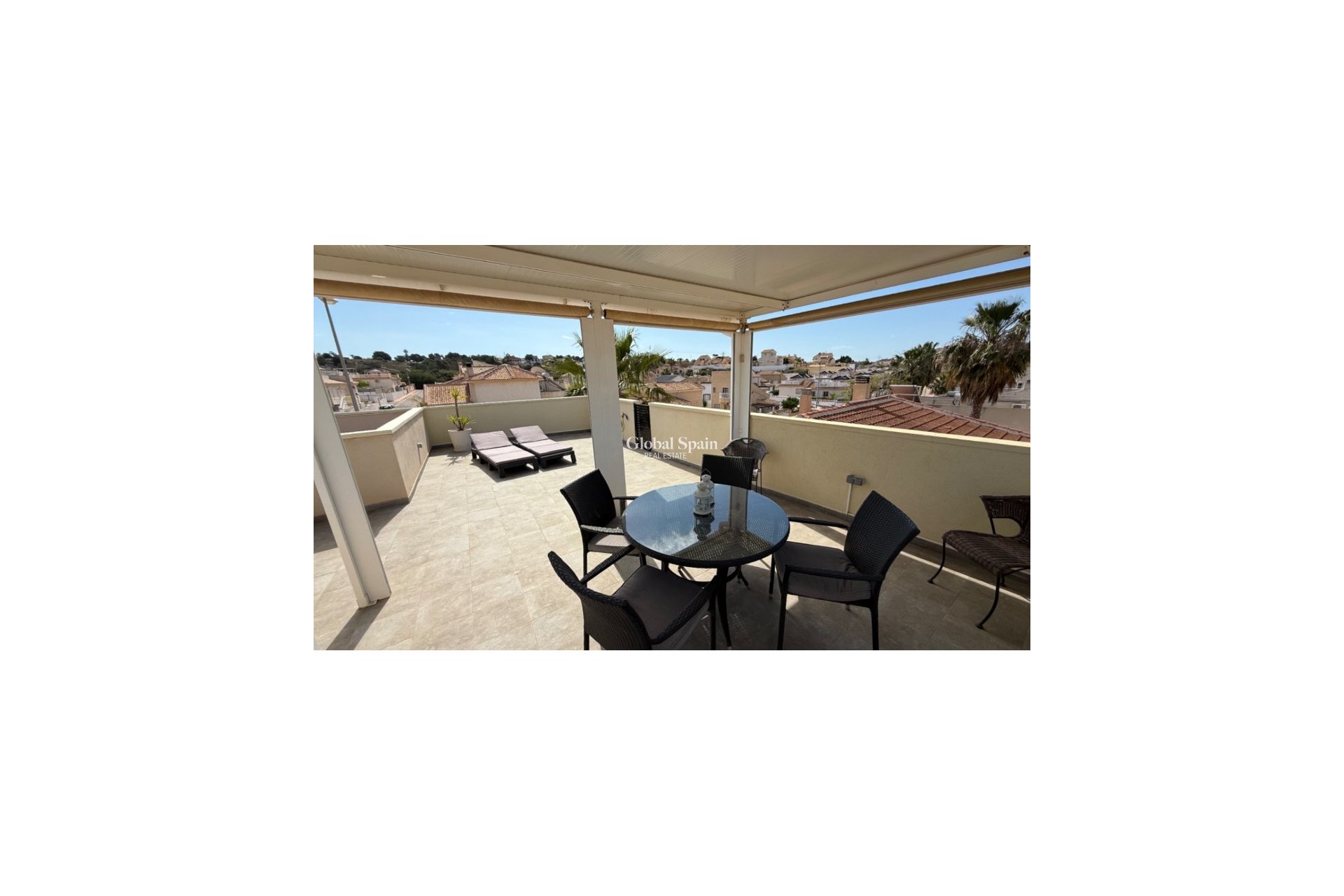 Venta - Villa -
CIUDAD QUESADA