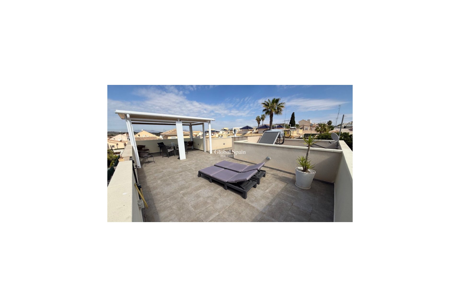 Venta - Villa -
CIUDAD QUESADA