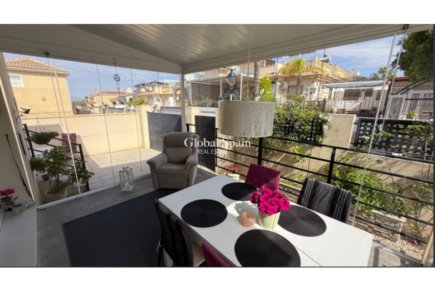 Venta - Villa -
CIUDAD QUESADA