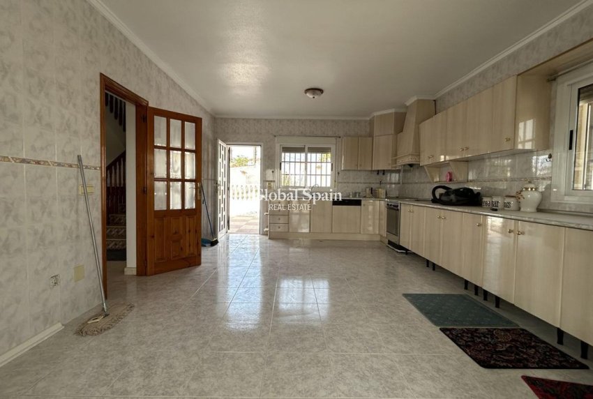 Venta - VILLA -
CIUDAD QUESADA