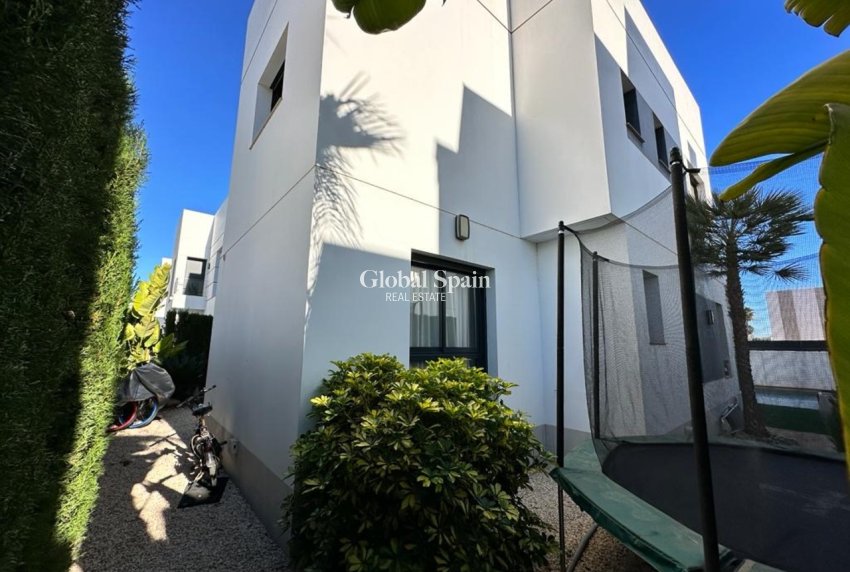 Venta - VILLA -
CIUDAD QUESADA